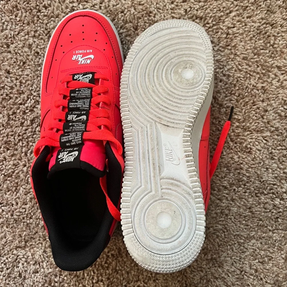 Nike Air Force 1 Low Laser Crimson